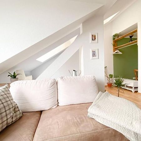 Schoene Ferienwohnung Mit Blick Ueber Stadtwald Lipcse Kültér fotó